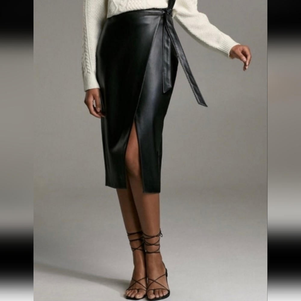 Aritzia pelli skirt